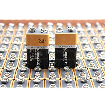Pack of 20 Duracell Duralock MN1604 9 Volt Alkaline Battery - Bulk Pack - with FREE Clear Battery Storage Holder Case