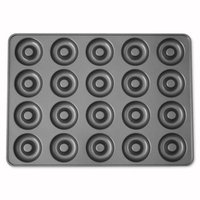 Wilton® Perfect Results Mega Donut Pan