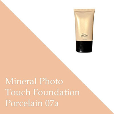 Your Name Cosmetics Mineral Liquid Powder Foundation Linen 01c