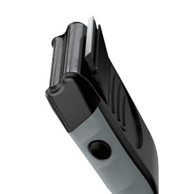 Wahl CORD/CORDLESS Mens Shaver with Hypoallergenic Titanium Foil & All NEW Bump Prevent Technology, BONUS FREE OldSpice Body Spray Included
