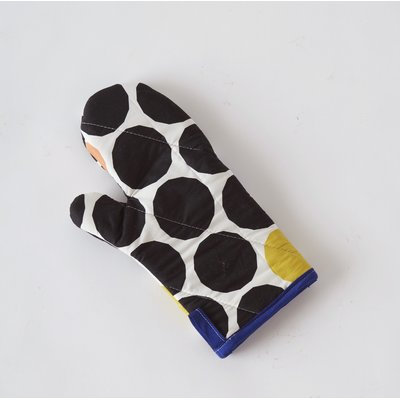 Textile & Twine Mod Dots Oven Mitt