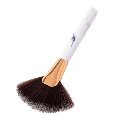 MonkeyJack New Wood Handle Fan Makeup Tool Facial Powder Cheek Blusher Comtour Highlight Brush
