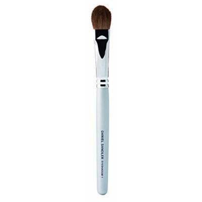 Daniel Sandler Eyeshadow Brush 1