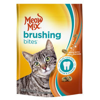 Meow Mix® Brushing Bites Dental Cat Treat - Chicken size: 2.25 Oz