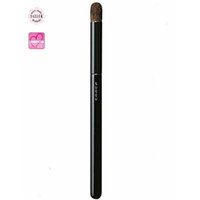 SUQQU Eyeshadow Brush M, Winner, Best Brushes, Tatler Beauty Awards in 2012 and Cosmopolitan UK Beauty Awards in 2013