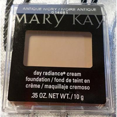 Mary Kay Day Radiance Foundation - Antique Ivory