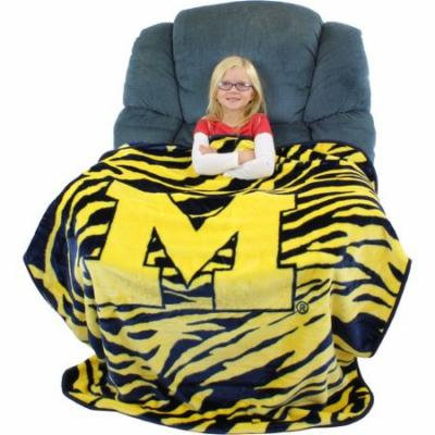 College Covers Michigan Wolverines Throw Blanket