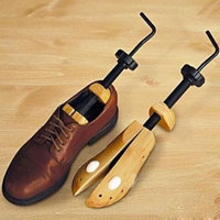 Hansi Naturals 2-way Shoe Stretchers 8-10 mens size Guaranteed Not to Break!
