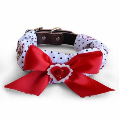 Tail Trends Red Heart Collar Cozy
