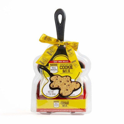 Nestle Toll House Chocolate Chip Cookie Mix: Gingerbread Cast Iron Skillet Edition | Complete with Nestle Toll House Chocolate Chip Cookie Mix and Mini Gingerbread-Shaped Cast Iron Skillet