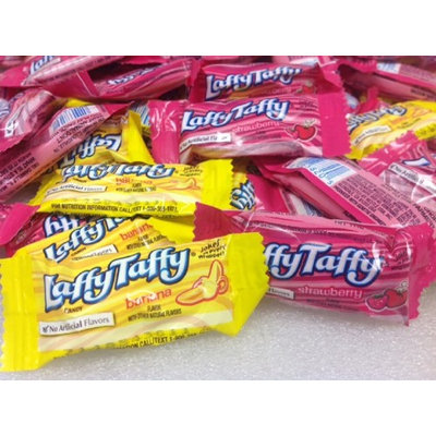 Beulah's Candyland Wonka Laffy Taffy candy snack size 2 pounds Banana and Strawberry