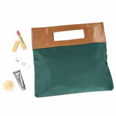 Elizabeth Arden Mini Makeup Set in Bag