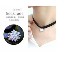 Generic 2018 new short - chain necklace pendant clavicle short _paragraph_ collar neckband necklace pendant simple fashion flower sweet temperament women girl _ice