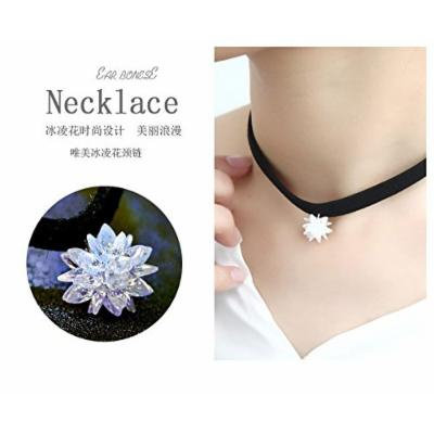 Generic 2018 new short - chain necklace pendant clavicle short _paragraph_ collar neckband necklace pendant simple fashion flower sweet temperament women girl _ice