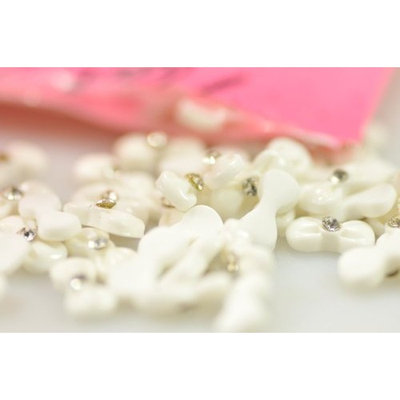 100pcs/pack White 3d Acrylic Bow Tie Resin Decoration Nail Art Rhine