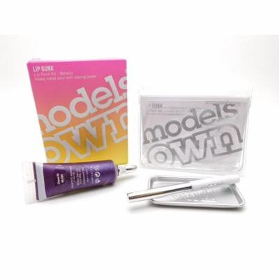 Models Own Lip Gunk Lip Paint Kit: 1 Glossy lip paint, 1 Lip brush, 1 Mixing tray, 1 Case - Metallic 03