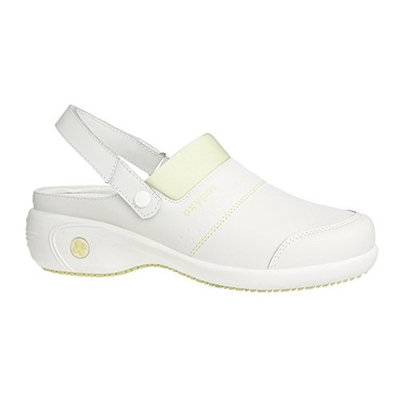 Oxypas Sandy, Fashionable Leather Nursing Clog with Heel, Coolmax® Lining, Anit Slip Sole, Antistatic, Removable Insole. Suitable for Healthcare professionals & Nurses and caregivers