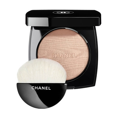 CHANEL Poudre Lumière, Highlighting Powder