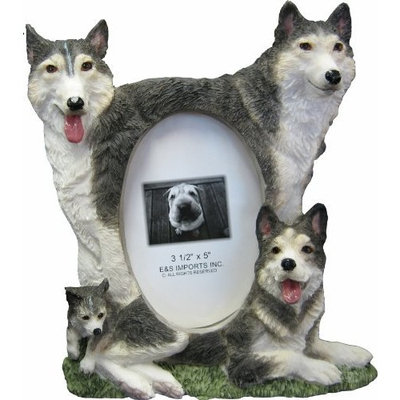 Husky Picture Frame Holds Your Favorite 3 x 5 Inch Photo, A Hand Painted Realistic Looking Husky Family Surrounding Your Photo. This Beautifully Crafted Frame is A Unique Accent To Any Home or Office. The Husky Picture Frame Is The Perfect Gift For Husky Owners And Lovers!