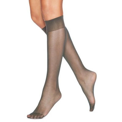 Silk Reflections Womens Knee High Reinforce Toe 2 Pack