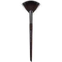 MAKE UP FOR EVER 120 Medium Powder Fan Brush