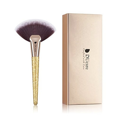 DUcare Fan Makeup Brush Face Highlightering Contouring Make Up Brush Tool