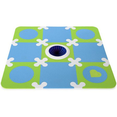 Munchkin Blue & Green Galaxyâ ¢ Light Up Foam Playmat