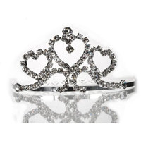 Mini Bridal Comb With Crystal Heart 40654
