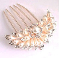 Feshionn Iobi Blossoming Pearl Flower and Crystal Gold Plated Hair Comb Gold