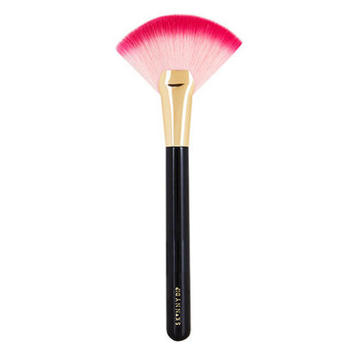 Skinnydip Luxe Glow Gurl Fan Brush C5
