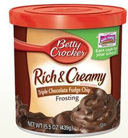 Betty Crocker™ Triple Chocolate Fudge Chip Rich & Creamy Frosting