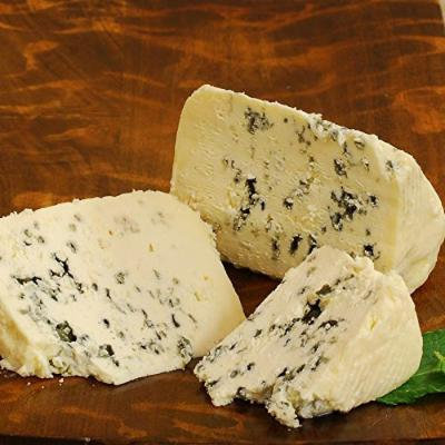 Saint Agur - 2.5 lbs (cut portion)
