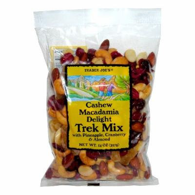 Trader Joe`s Cashew Macadamia Delight Trek Mix with Pineapple, Cranberry and Almond