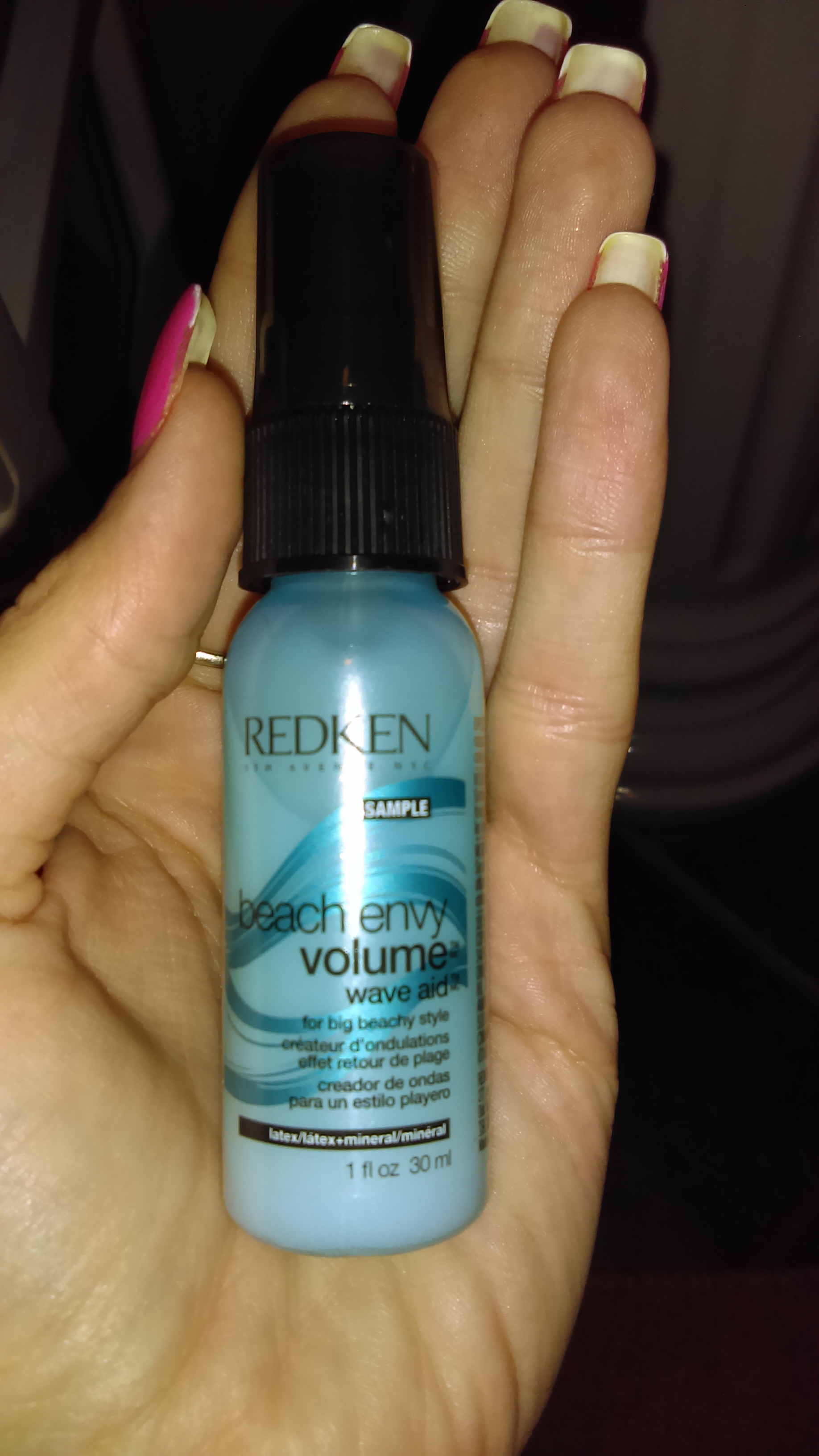 Photo of Redken Beach Envy Wave Aid Treatment Spray For Big Beachy Texture uploaded by Melissa C.