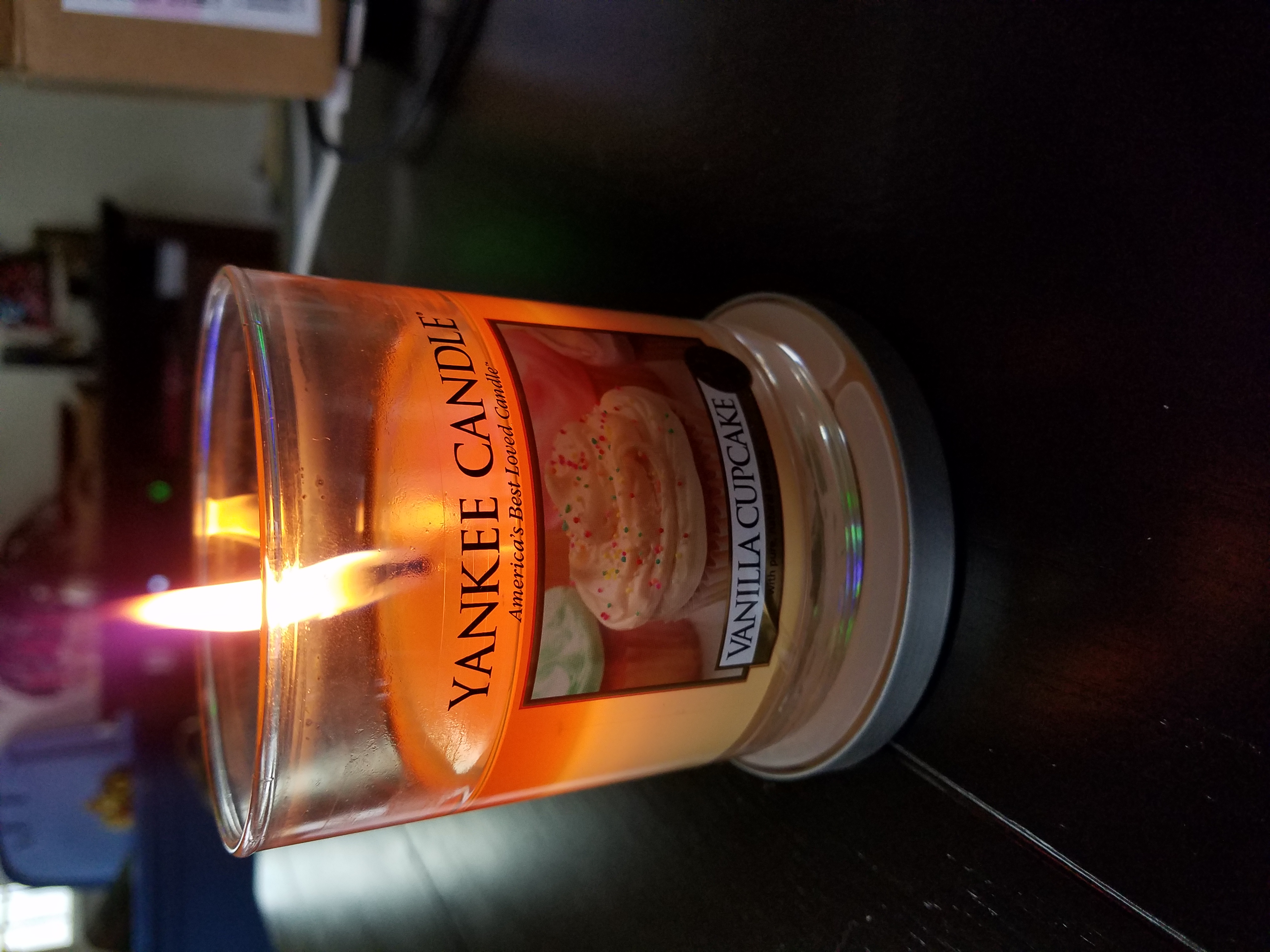 Photo of Yankee Candle Housewarmer Vanilla Cupcake Medium Lidded Candle Tumbler uploaded by Sammy Y.