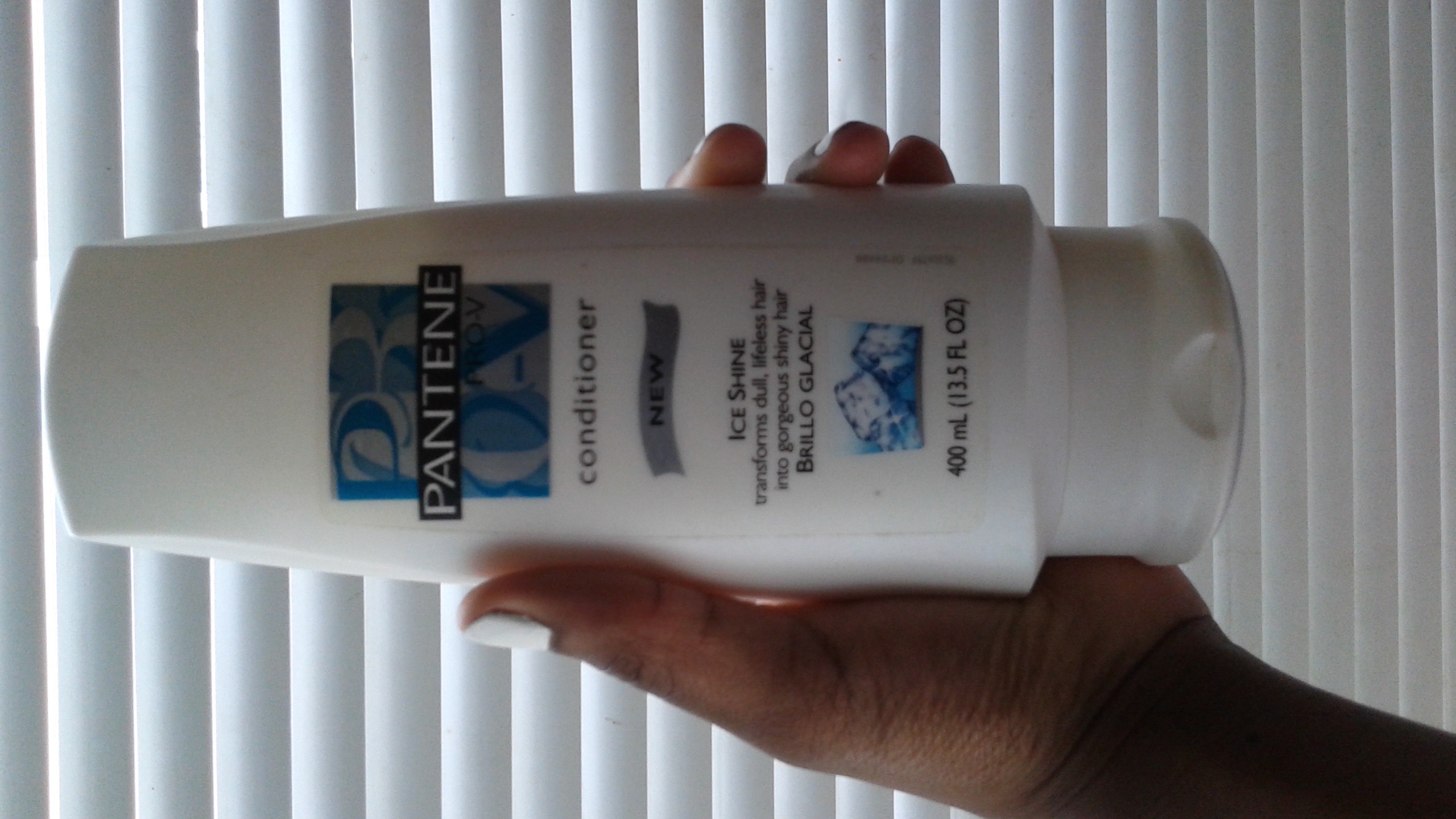 Photo of Pantene Pro-V Ice Shine Conditioner uploaded by Chelsea O.