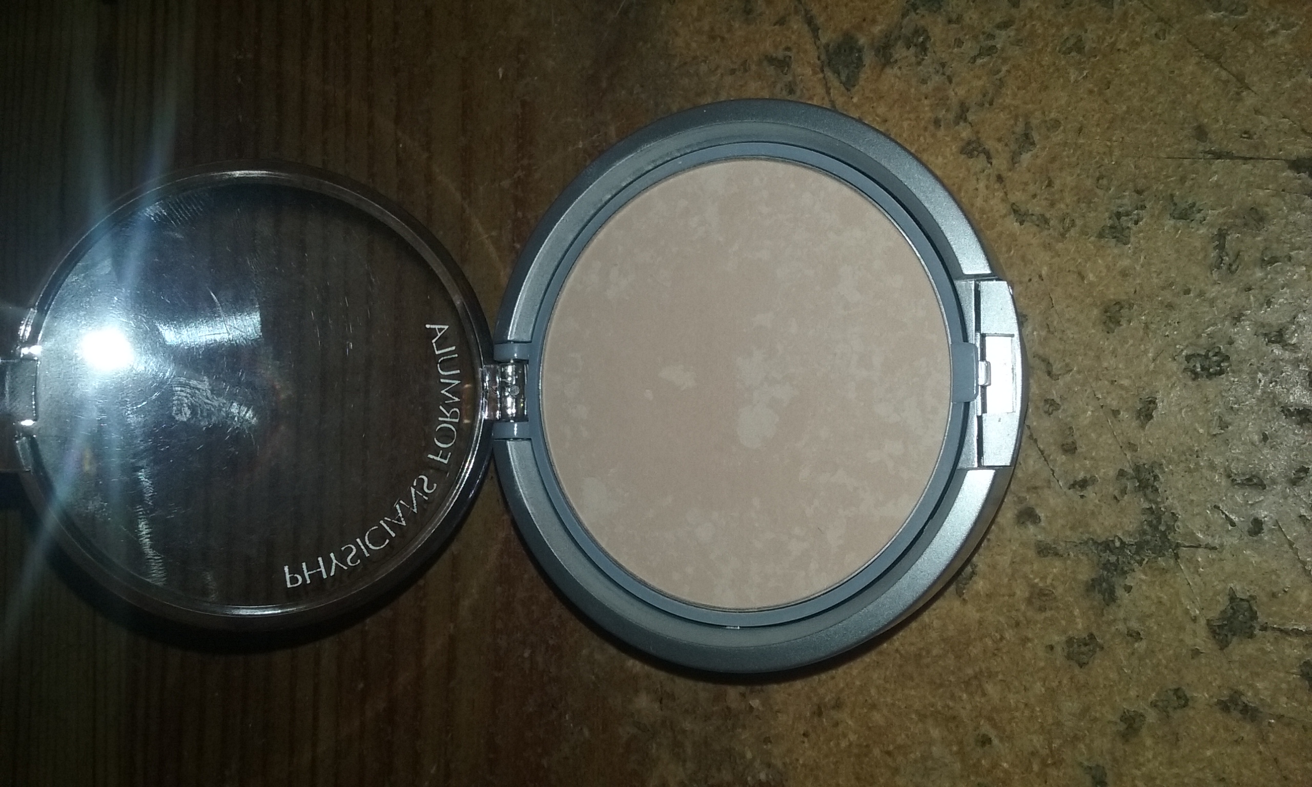 Photo of Physicians Formula Mineral Wear® Talc-Free Mineral Face Powder SPF 16 uploaded by Natasha R.