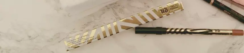 Photo of Urban Decay Gwen Stefani 24/7 Glide-on Lip Pencil uploaded by Cardenas primero M.