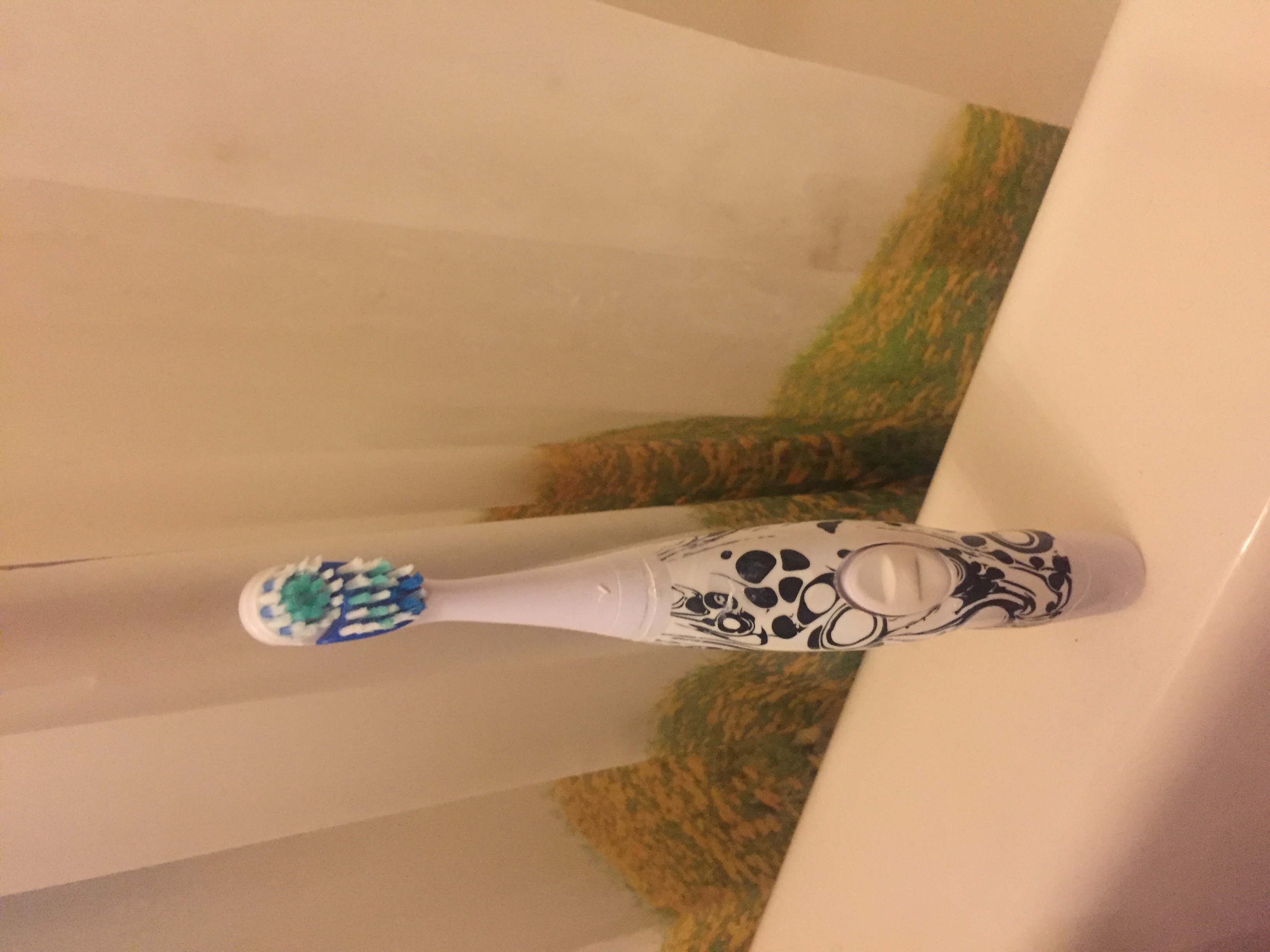 Photo of ARM & HAMMER™ Spinbrush Pro Sensitive Ultra Soft Powered Toothbrush uploaded by Keira J.