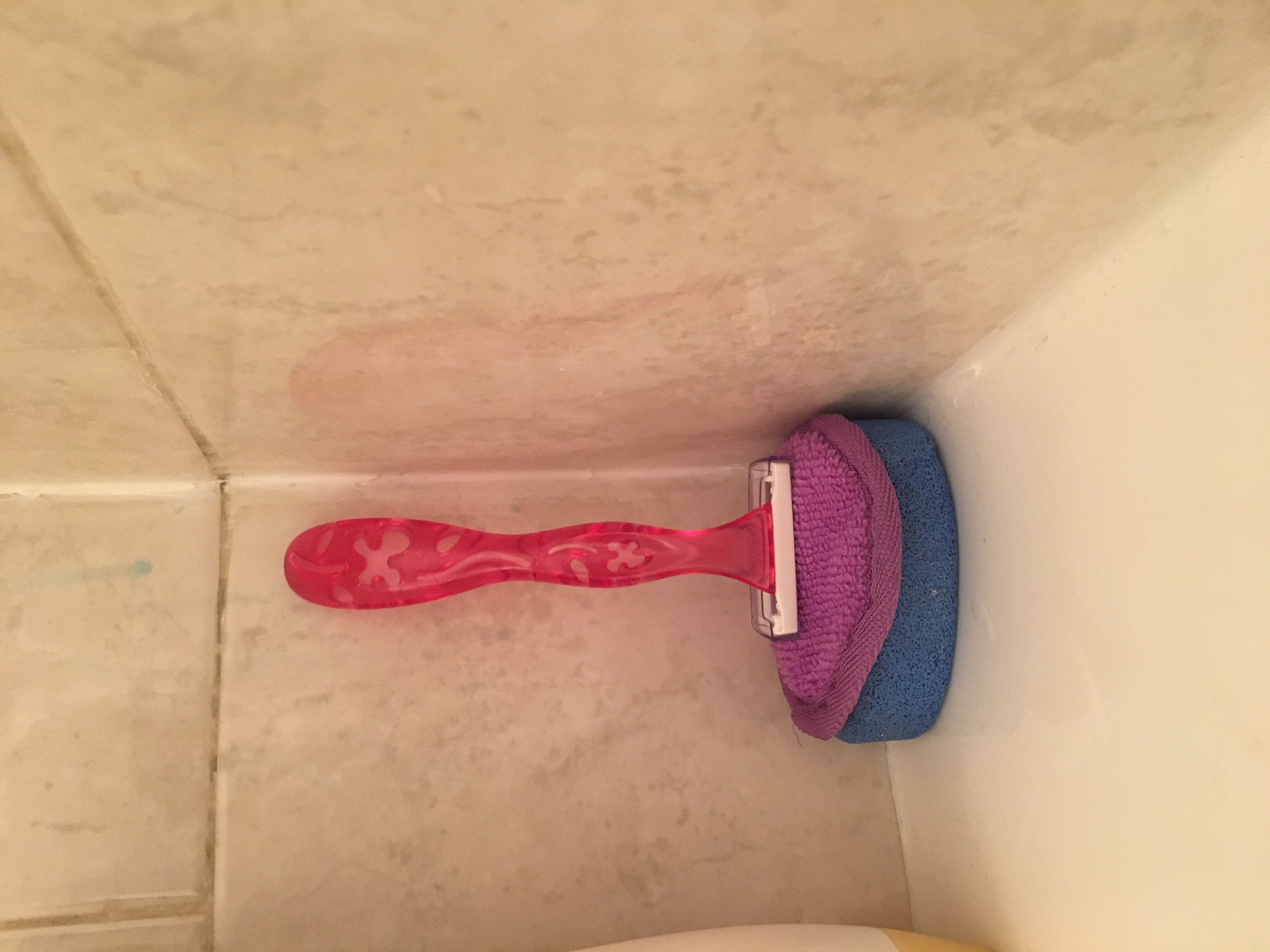 Photo of BIC Soleil Twilight Shaver For Women uploaded by S. Yinnette G.