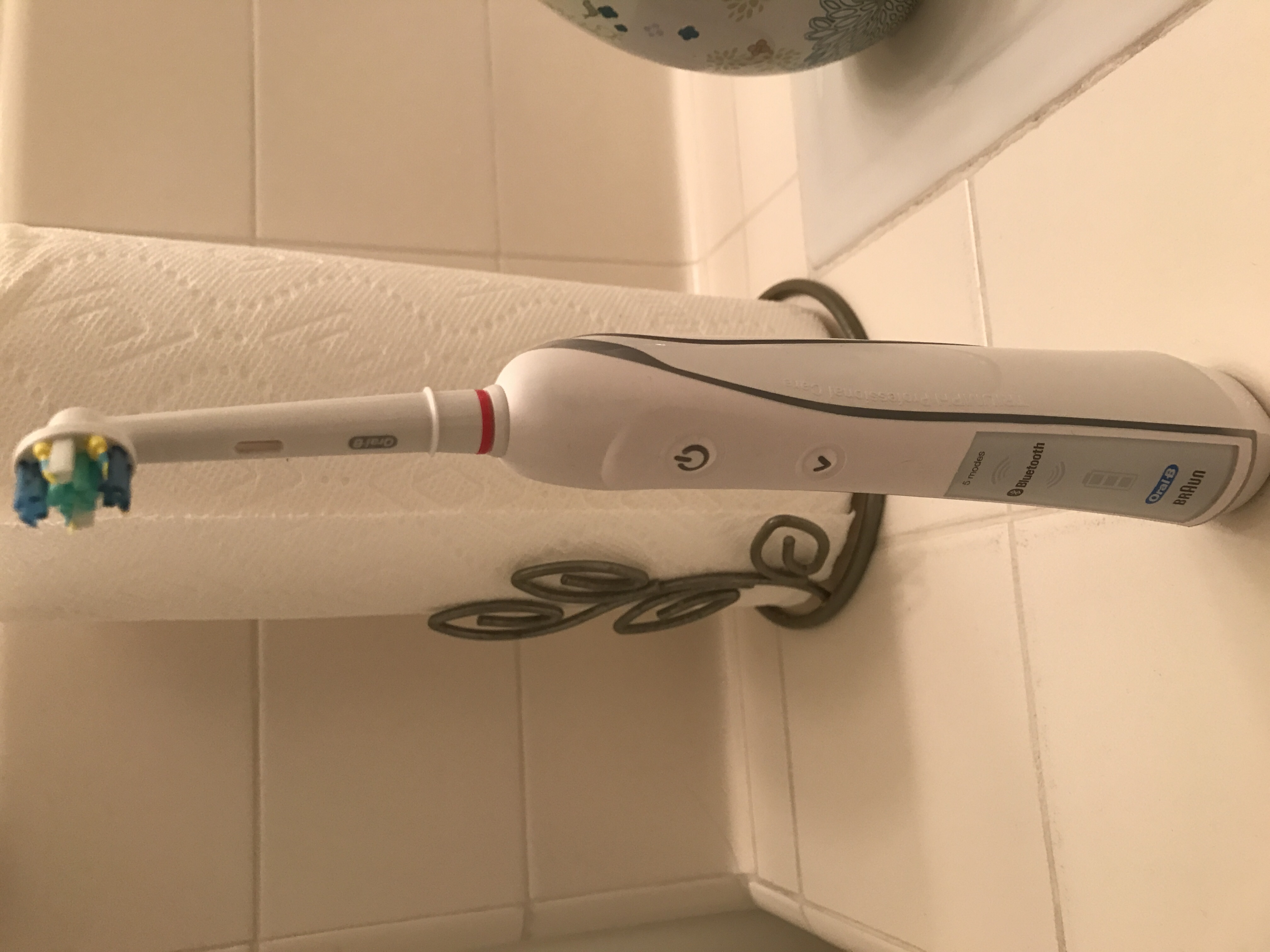 Photo of Oral-B 8000 Genius Electric Rechargeable Toothbrush uploaded by Munisa S.