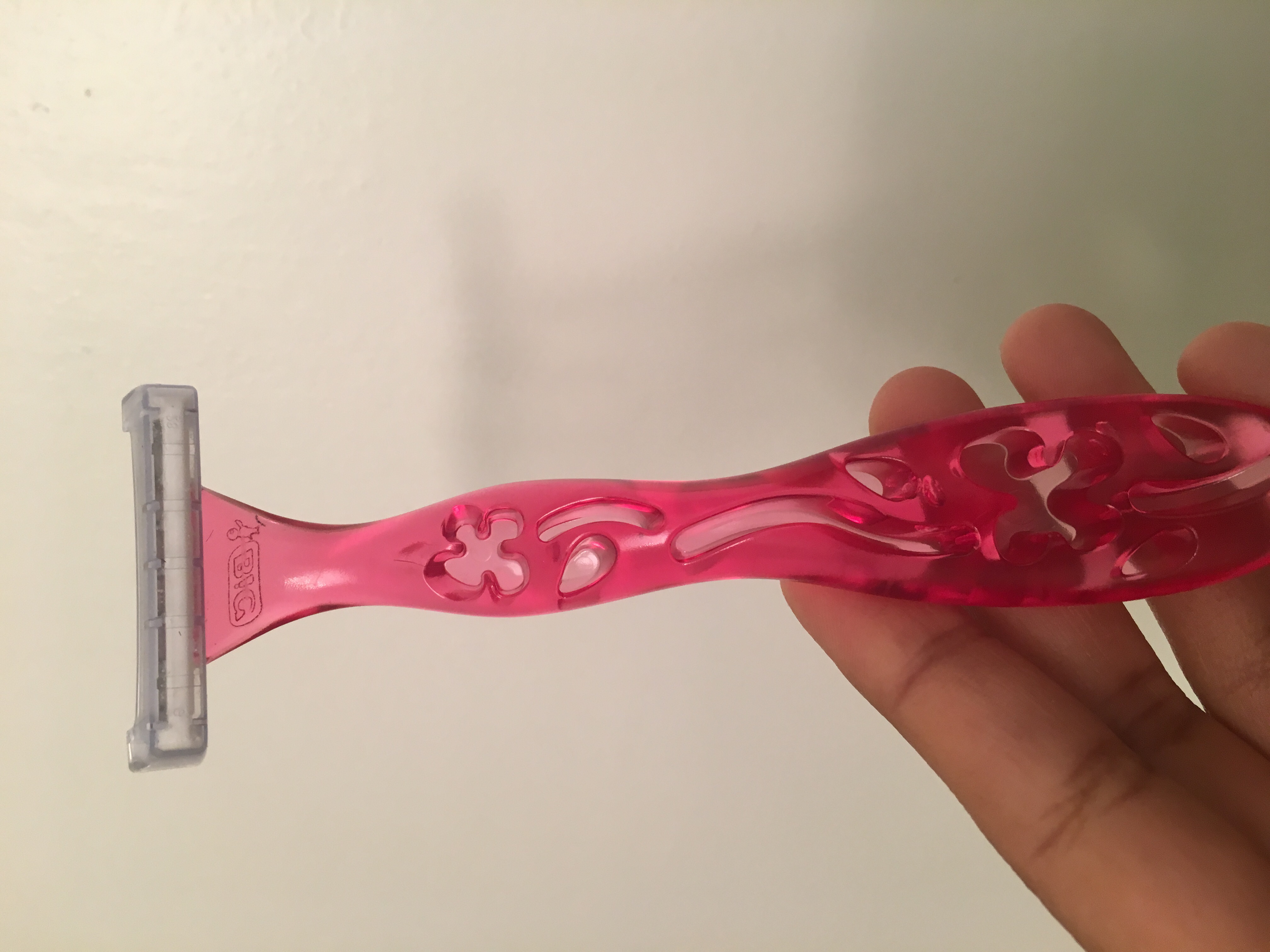Photo of BIC Soleil Twilight Shaver For Women uploaded by S. Yinnette G.