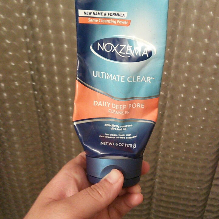 Noxzema Triple Clean Anti-Bacterial Lathering Cleanser